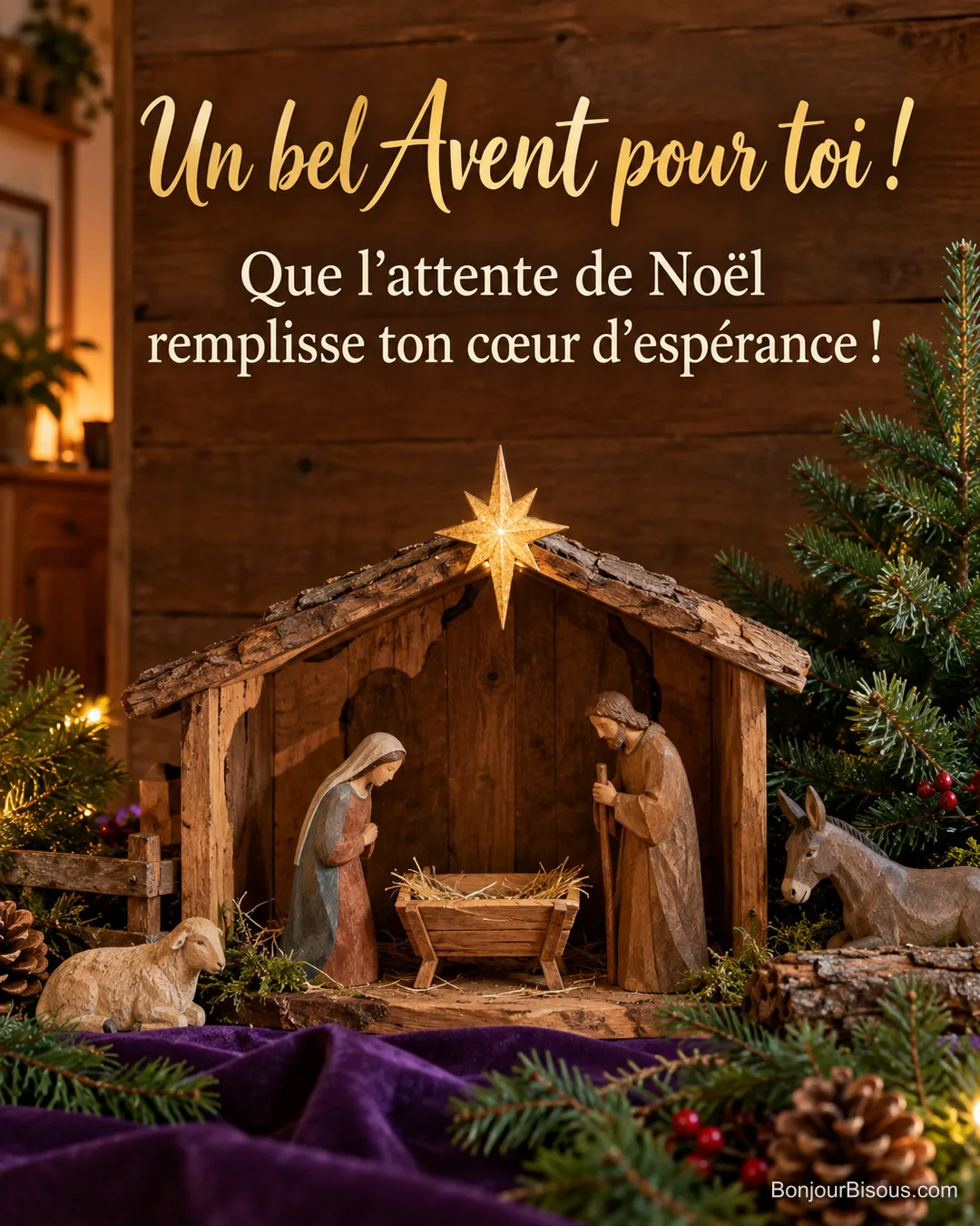 Une petite crèche en bois attend Noël, avec sa mangeoire encore vide sous une étoile dorée, avec le texte « Un bel Avent pour toi ! Que l’attente de Noël remplisse ton cœur d’espérance ! ». Une petite crèche en bois attend Noël, avec sa mangeoire encore vide sous une étoile dorée, avec le texte « Un bel Avent pour toi ! Que l’attente de Noël remplisse ton cœur d’espérance ! ».